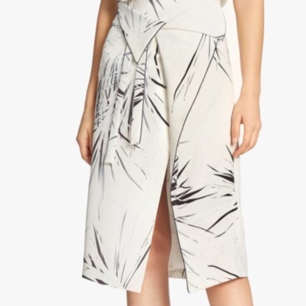 Halston Heritage skirt 😍